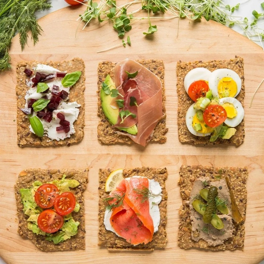 Knekkebrød crispbreads with six gourmet toppings